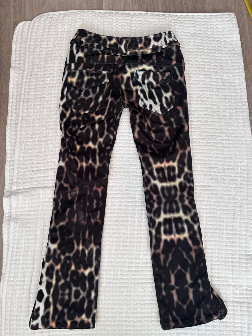 Volcom Battle Stretch Cheetah Snow Ski Pants Sz Small - Picture 13 of 15